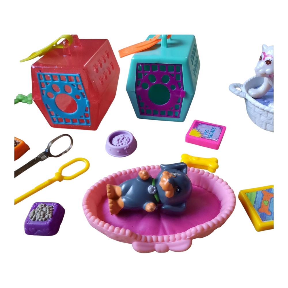 collection of vintage Littlest Pet Shop toys, from the Beethoven 2nd Line - Picture 4 of 4